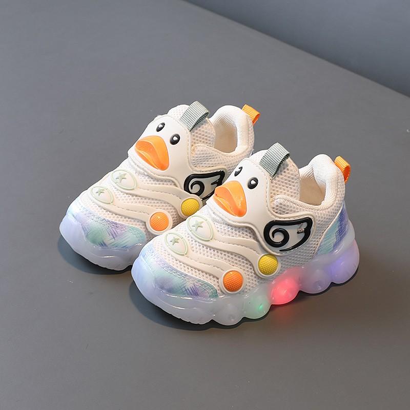Baby Light-Up Sneakers Toddlers Soft Sole Breathable Mesh Walking Shoes With Cartoon Design