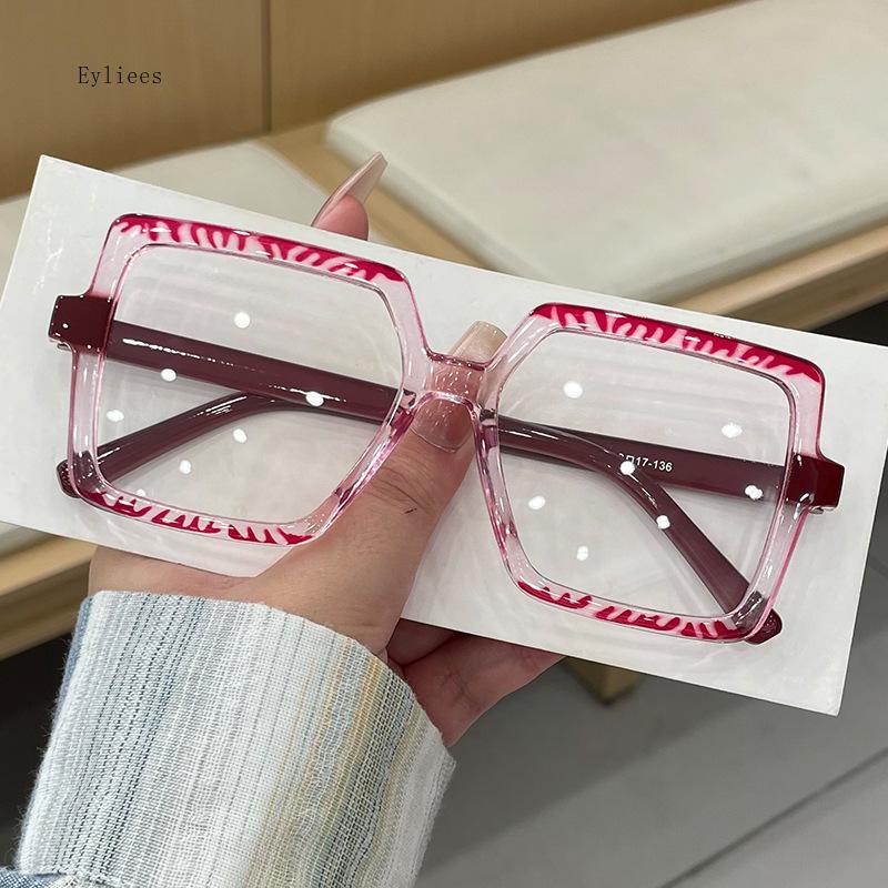 European American Style Glasses Women Irregular Shape Blue Light Blocking Mens Glasses Frame New Stylish Decorative Glass