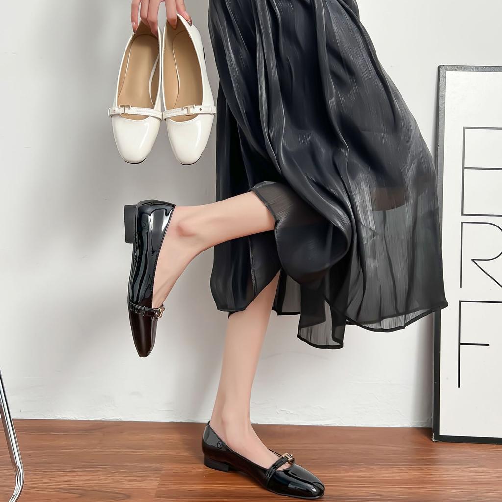 High Heels Women's 2025 Spring New French Retro Fashion Single Shoes Women's Thick Heels Are Not Tired of Daily Versatile Shoes