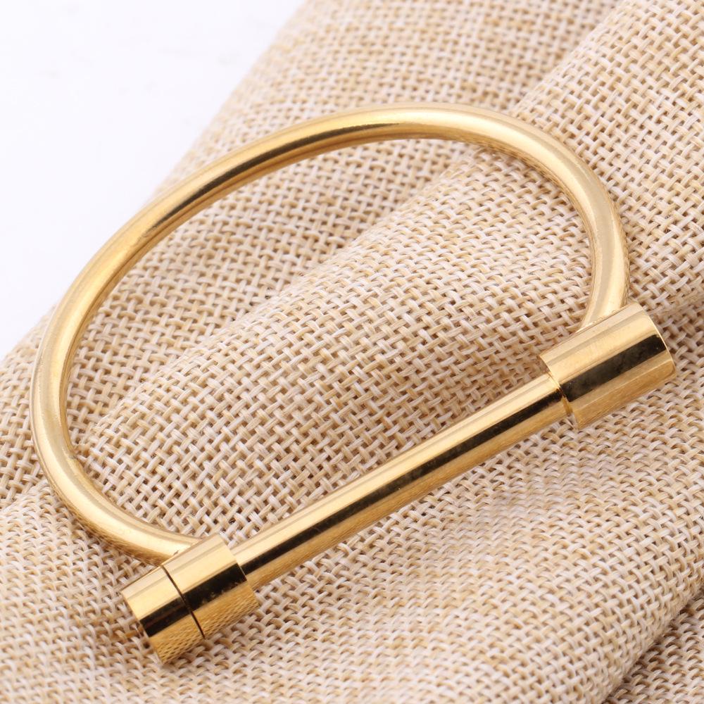 European and American Three-color Titanium Steel Horseshoe D-shaped Women’s Bracelet