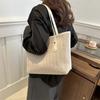 Personality and beauty, casual trend bag women's large-capacity new shoulder bag texture class commuter tote bag
