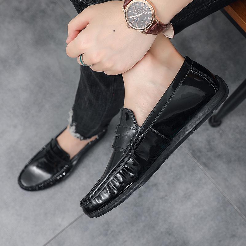 

One-pedal lazy shoes Doudou shoes men s soft-soled versatile business glossy casual shoes men s loafers driving shoes 39