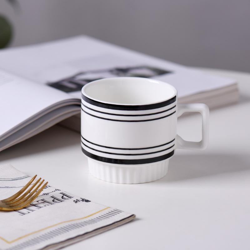 1PCS Nordic Style Ceramic Mug Suitable For Iced American Cappuccino Dot Mug Striped Coffee Tea Cup Stackable Office Water Cup