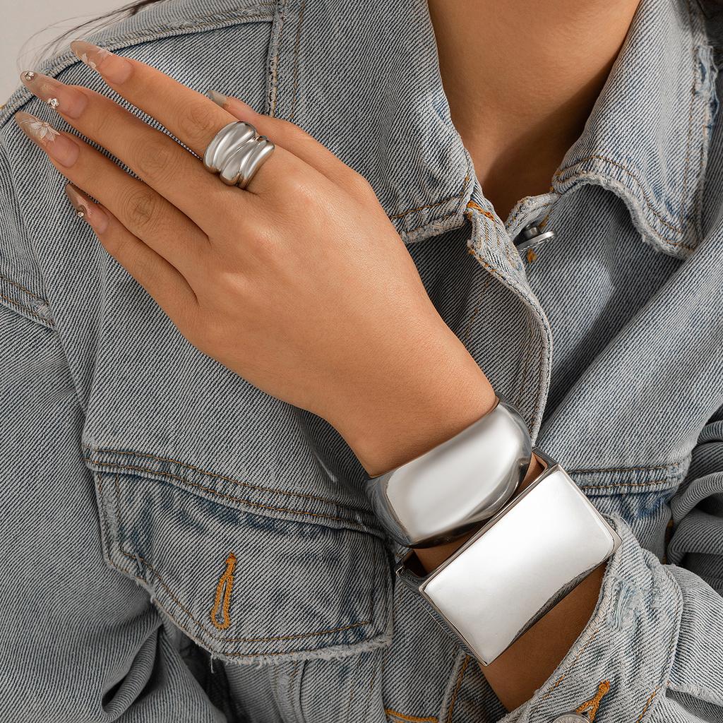 Exaggerated Alloy Open Cuff Bracelet & Bangle For Women Chunky Big Bracelets Gold copper Color Manchette Grunge Jewelry
