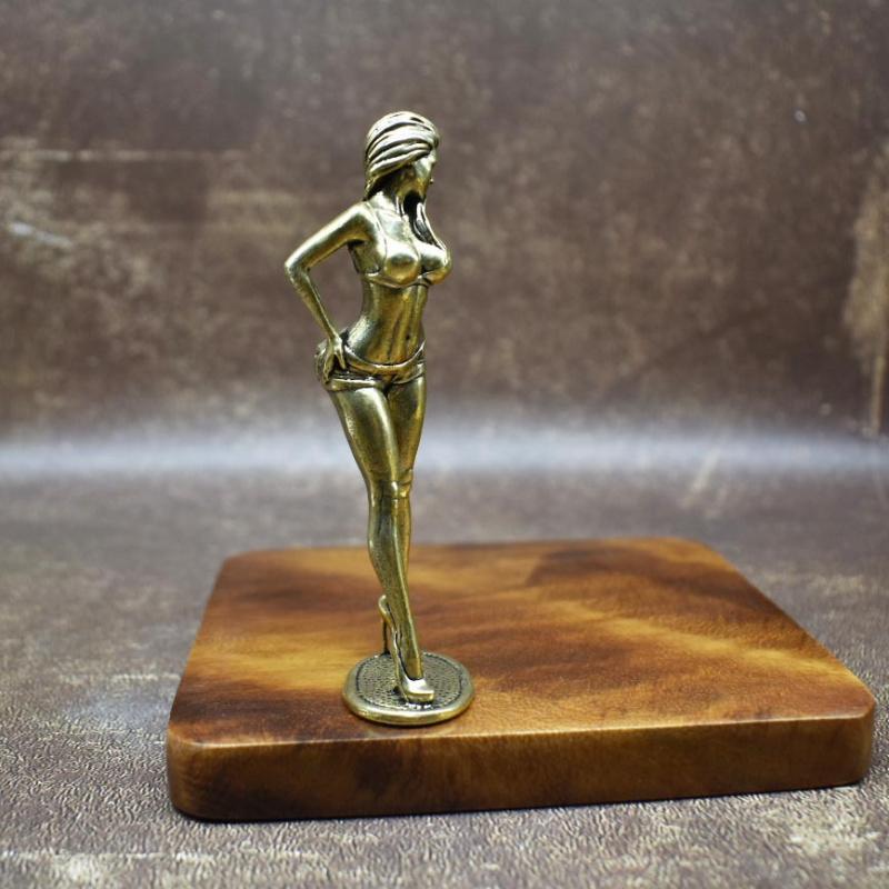 Messing Schönheitsmodell Sexy Foto Sänger Dekoration Spielzeug Handteile Sammlung Geschenk Reinkupfer Dekorationen
