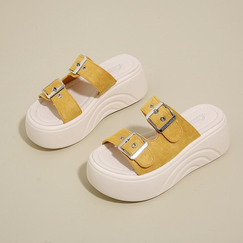 

Premium thick-soled slippers women s new summer 2025 outer wear small height-increasing cool slippers seaside beach slippers 40