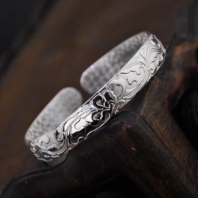 Floral and Brocade Open Wide Face Bracelet with Female Ethnic Style Accessories, Relief Pattern, Young Mom Bracelet Gift