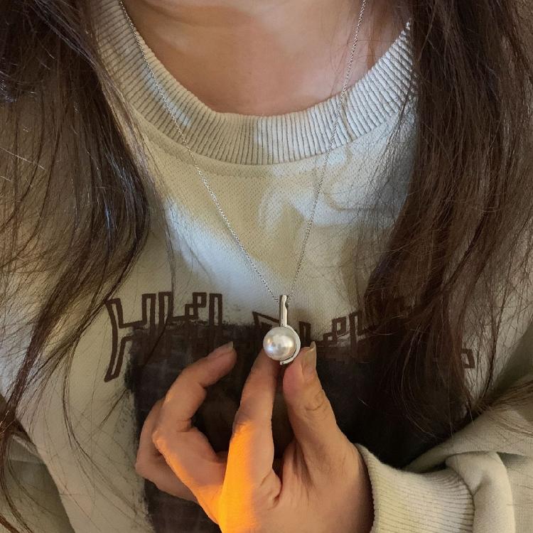 Sophisticated Black Heart Rope Necklace Featuring a Simple Alloy Pendant Multifuntional Fashion Accessory for Daily