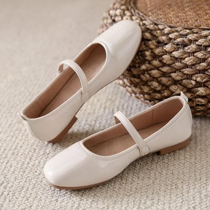 Fashion 2024 New Flats Shoes Women Casual Ballet Dance Shoes Sandals Autumn Designer Dress Shallow Walking Femme