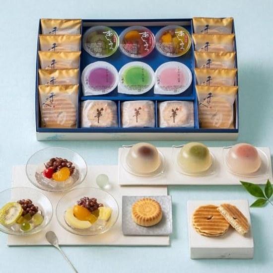 Kyoto Kogetsu Wagashi Assortment 8 Types 19 Pieces (Premium Senju Senbei 10 3 Anmitsu Kuzutama Hana) Respect Aged Day Offering Halloween