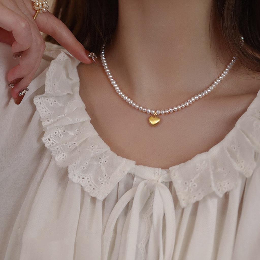 Versatile love pendant, natural freshwater pearl necklace, women's summer light luxury temperament, niche high-end design collarbone chain