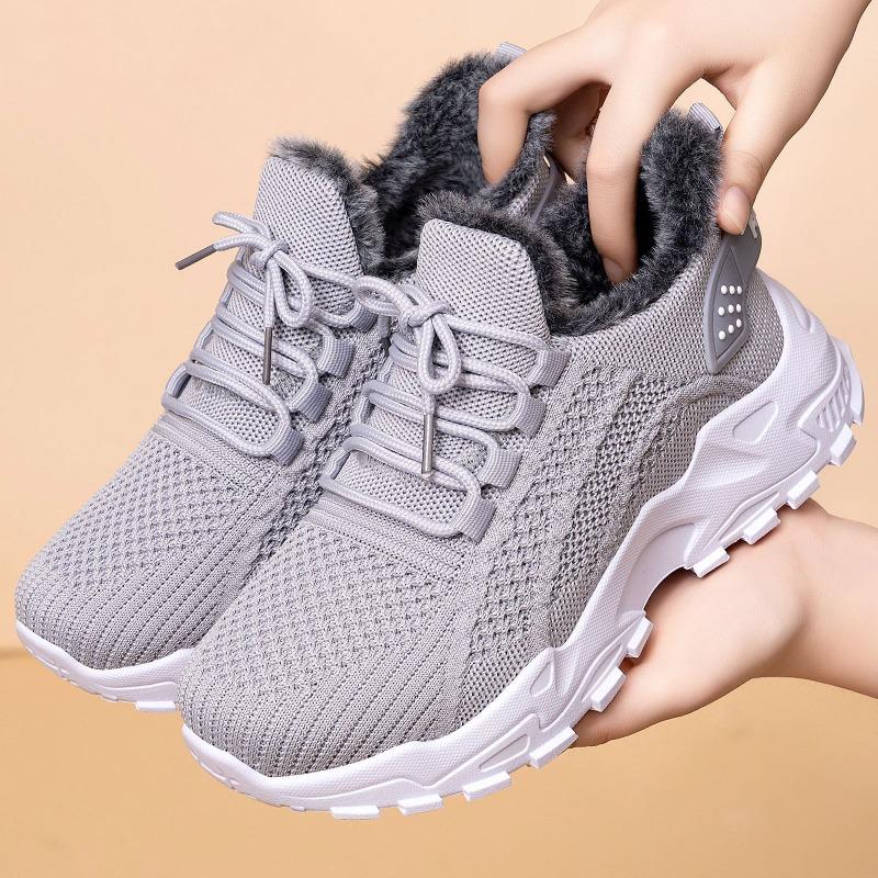 Women's shoes autumn and winter large size velvet shoes platform father shoes cotton shoes women wear warm and healthy shoes in winter