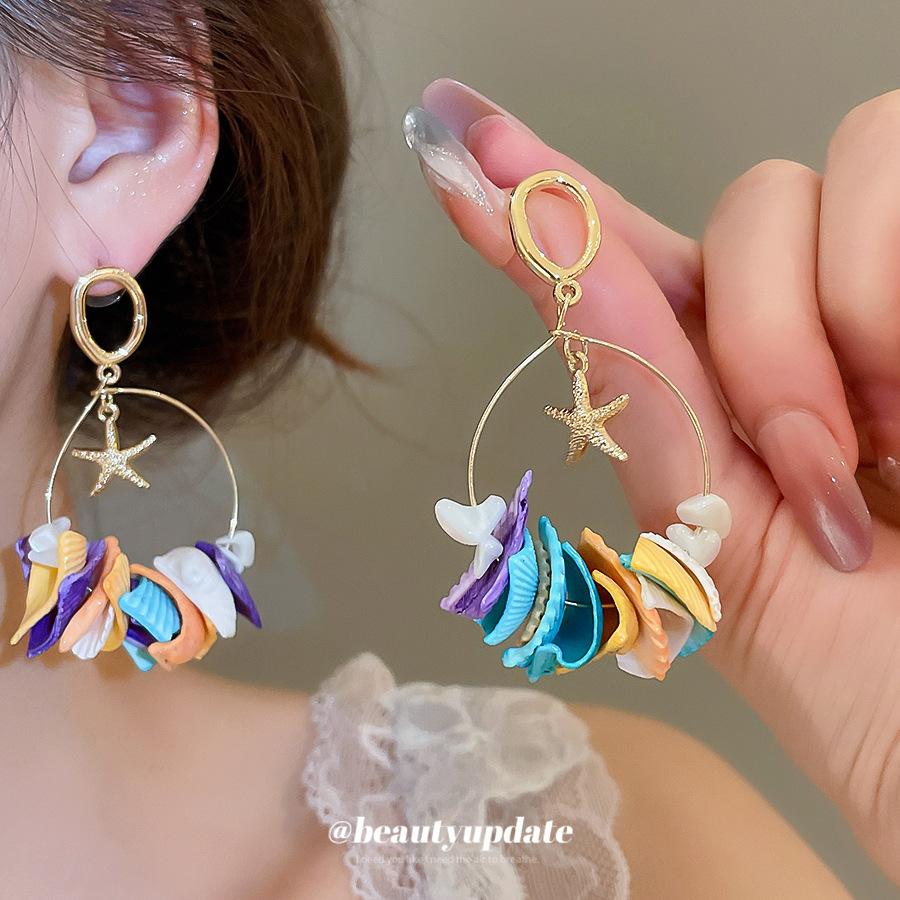 

Модные серьги-гвоздики для женских украшений разноцветный