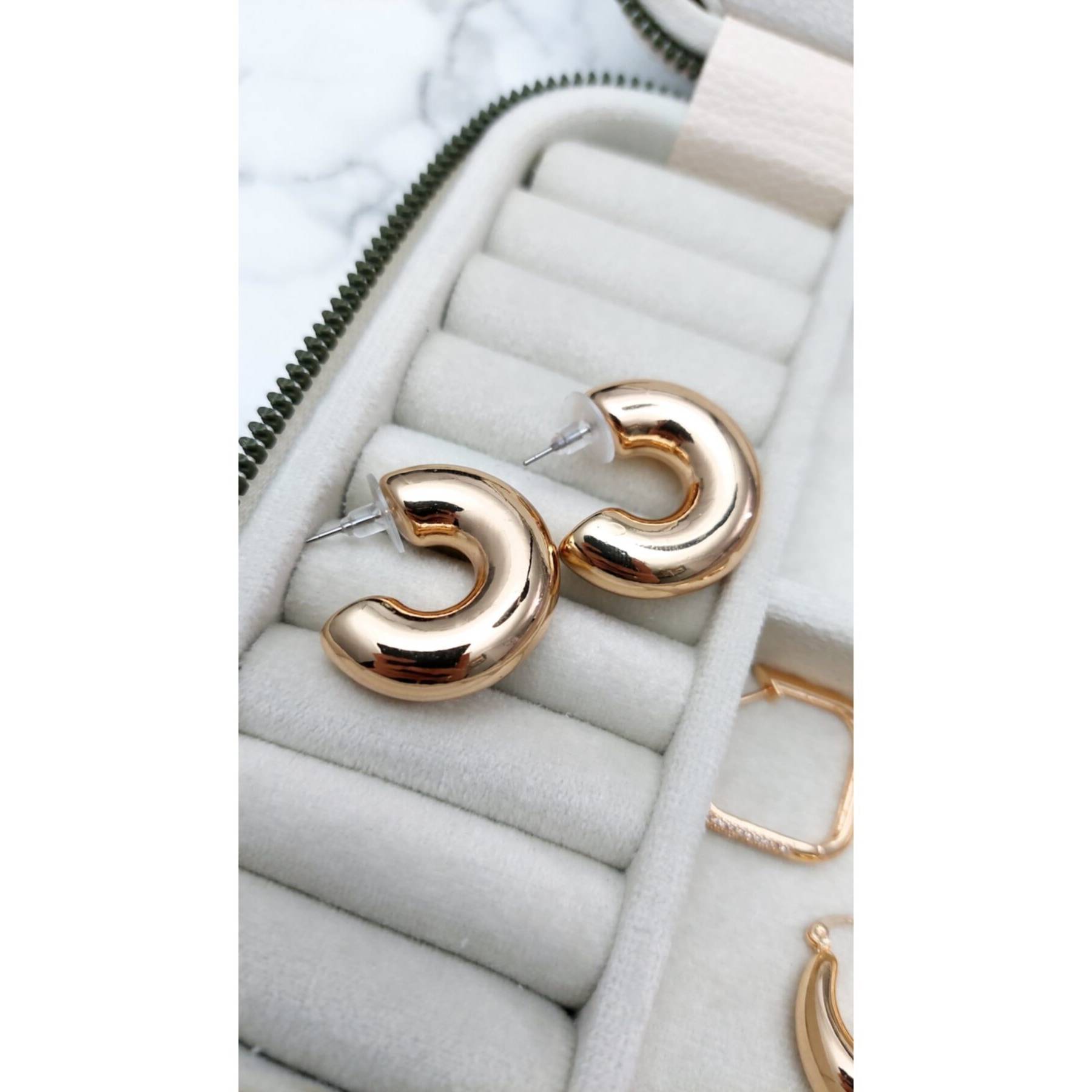 

Convex Thick Gold Hoop Earrings