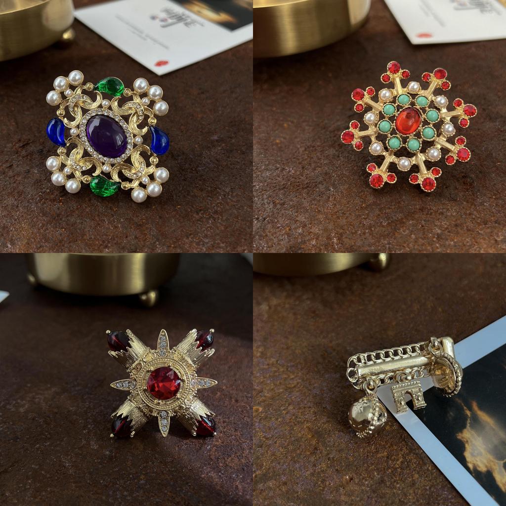 Vintage Baroque Cross Brooch Alloy Classic Retro Jewelry For Men And Women