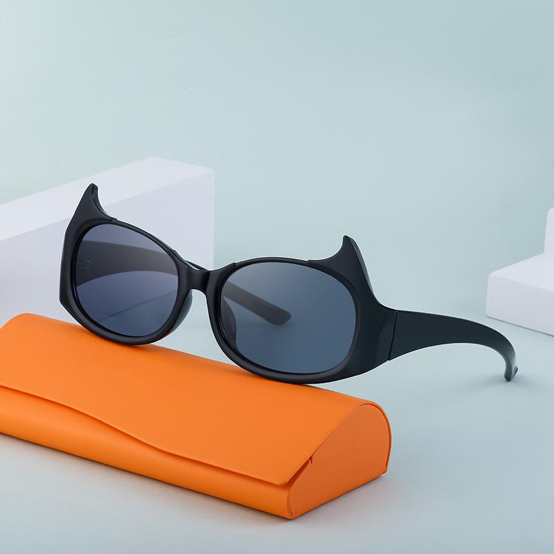 New personalized YK cat eye sunglasses men's and women's trendy ins style street shooting sunglasses outdoor dance playing glasses