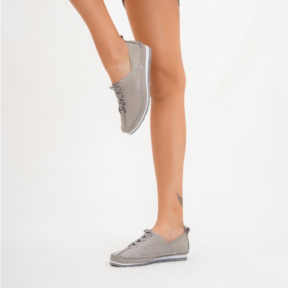 Flache Lederschuhe aus echtem Leder in Beige für Damen