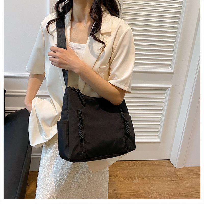 Large Capacity Single Shoulder Bag Fashion Casual Commuting Tote Bag Korean Style Crossbody Bag for Women
