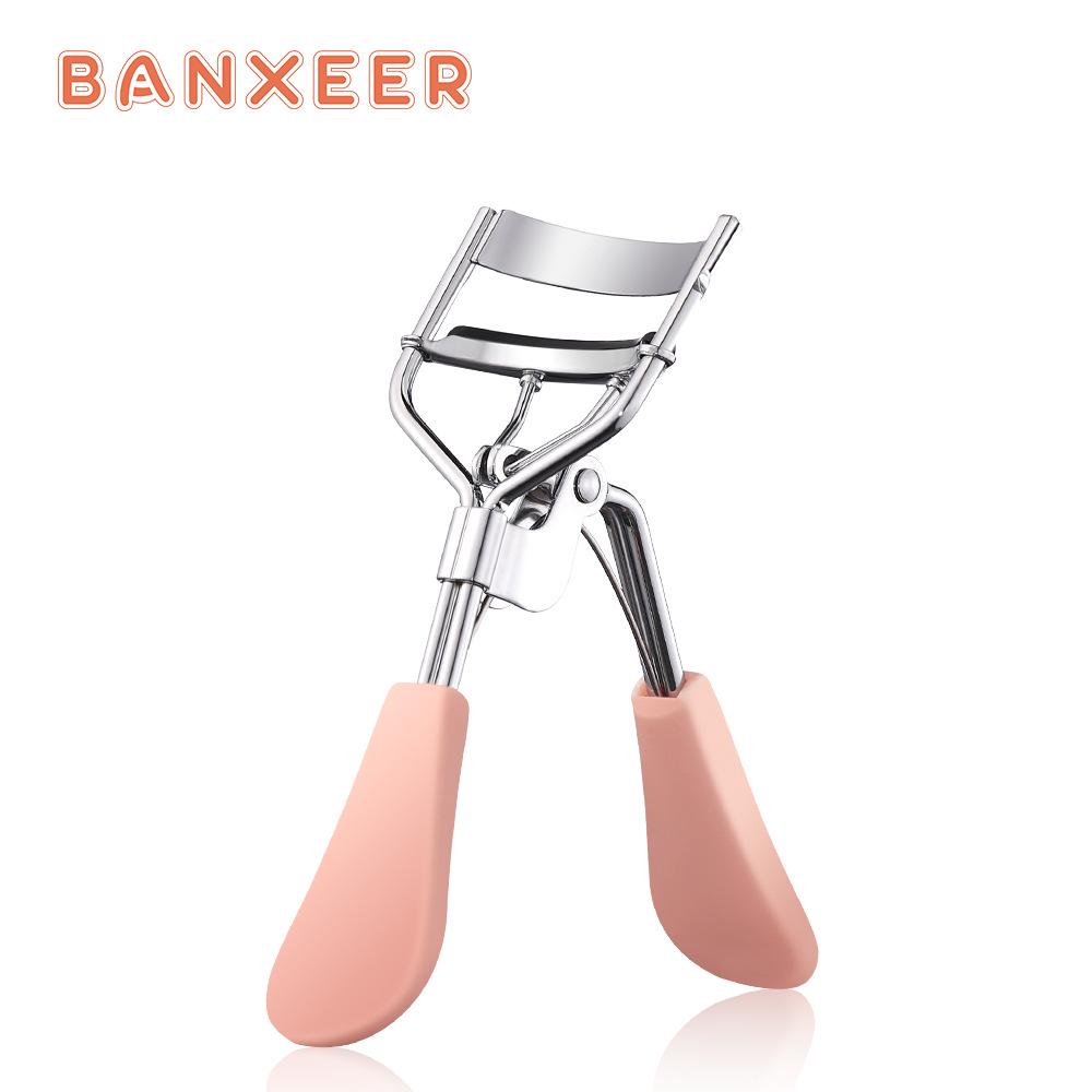 

Compact Flying Eyelash Curler with Rubber Pad for Natural Curls - Model MT001