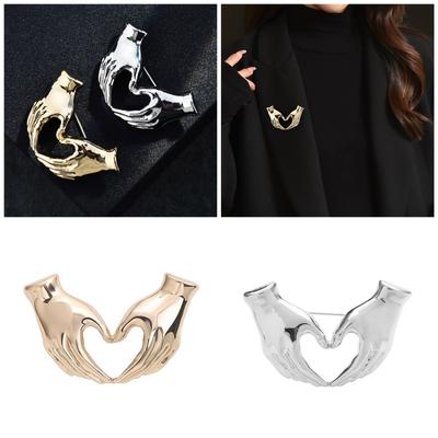 Trendy Cartoon Hand Heart Gesture Brooch Decorative Pin Fashion Badge Suitable for Youthful Style and Individuality