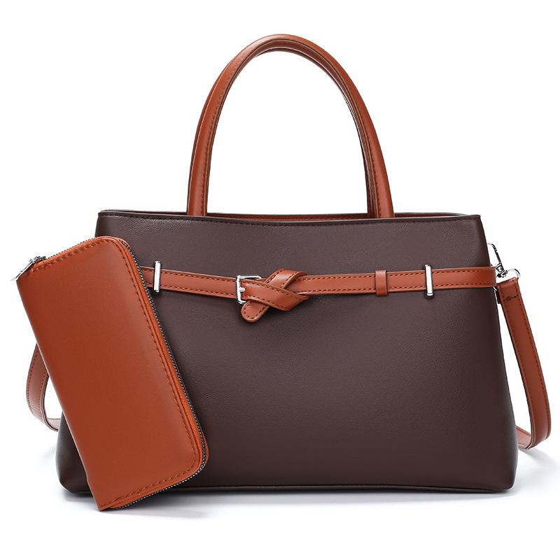 New Retro Tote Handbag with Large Capacity, High-end Feel, Fashionable Commuting Women's Bag