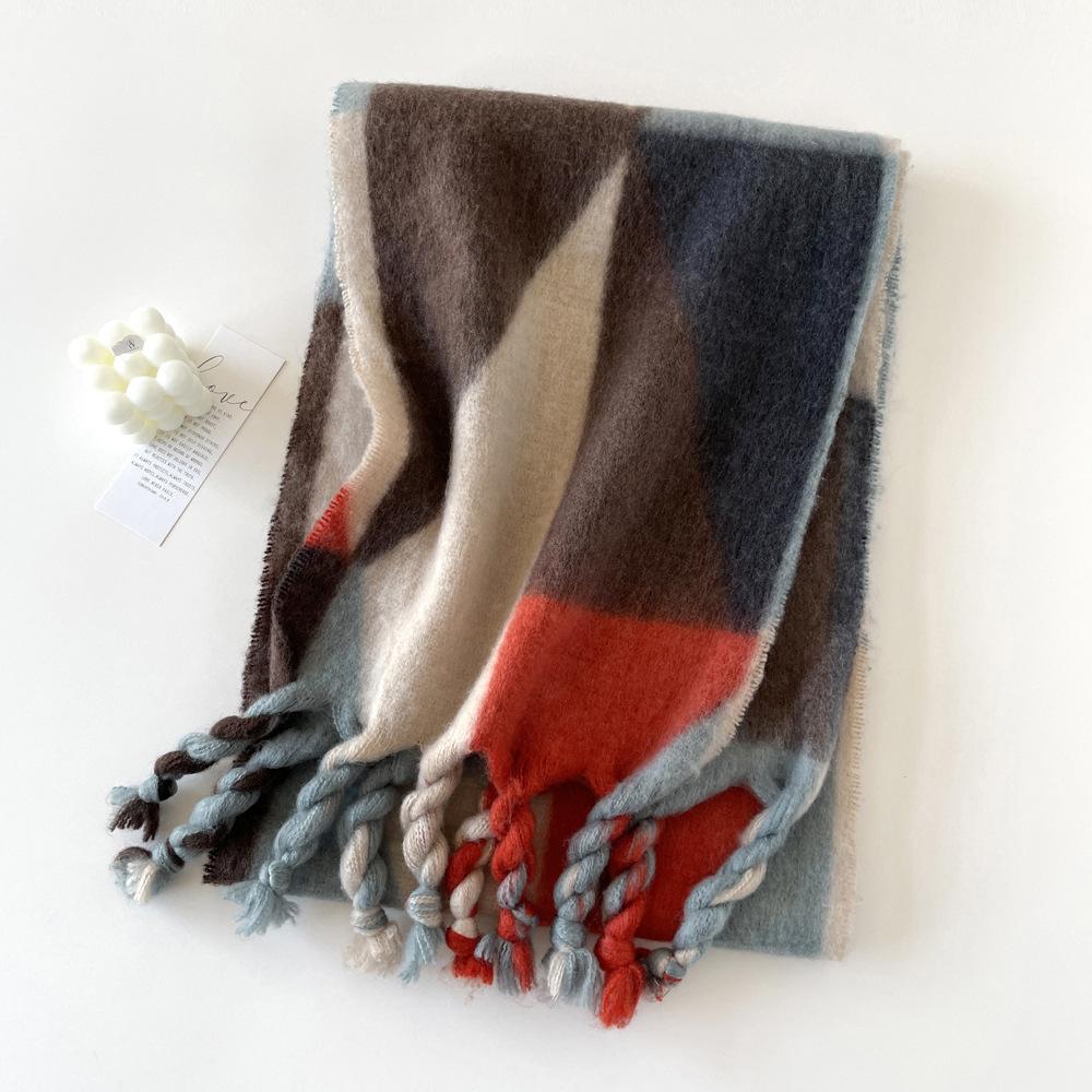 Classic Geometric Triangular Seahorse Hair Scarf Women's Winter Warmth Advanced Sense Hand-rubbed Beard Long Fringed Scarf