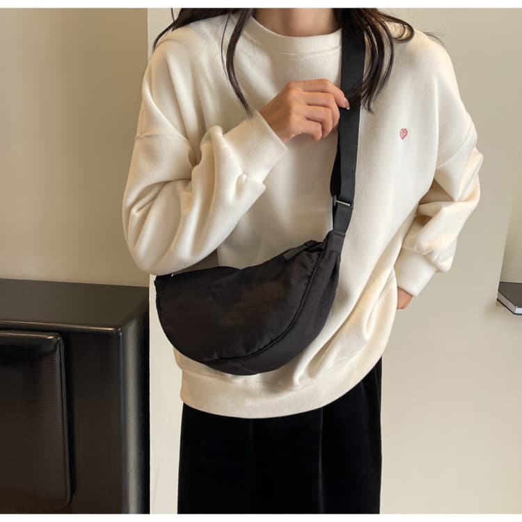 New Fashionable Women's Dumpling Bag Messenger Bag
