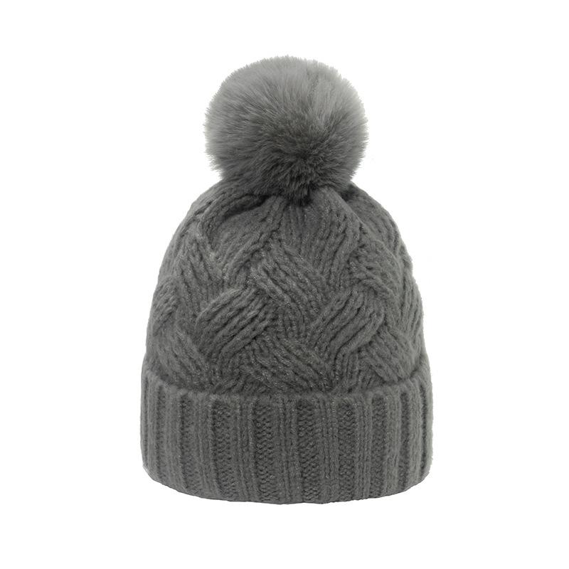 Autumn and Winter New Wool Hat Solid Color Versatile Warm Hairball Cold Hat Braid Plaid Knitted Hat Women