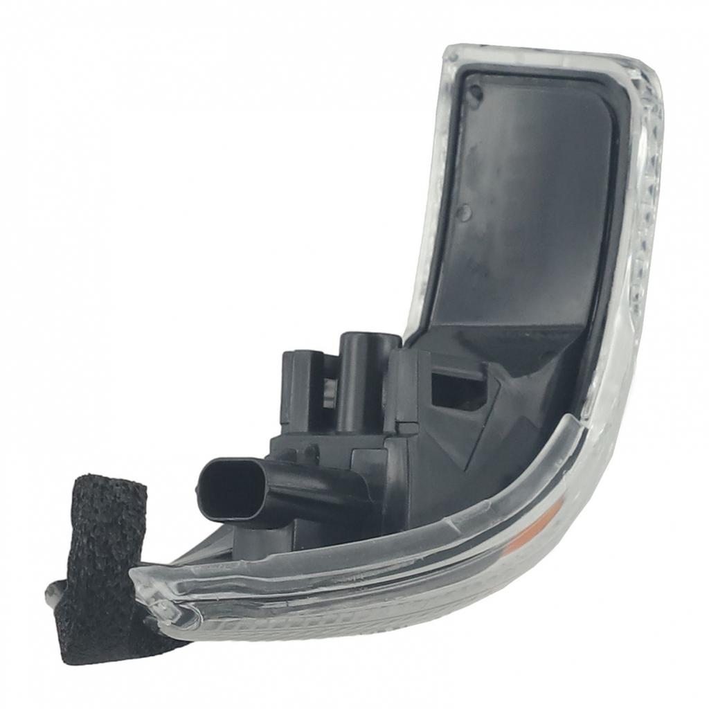 Înlocuire semnalizare oglindă retrovizoare dreapta pentru Corolla 2014-2017