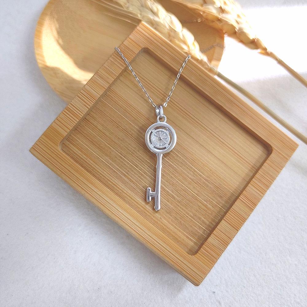 S925 Sterling Silver Moissanite Key Pendant Necklace for Women - Classic Carat Fashion Jewelry