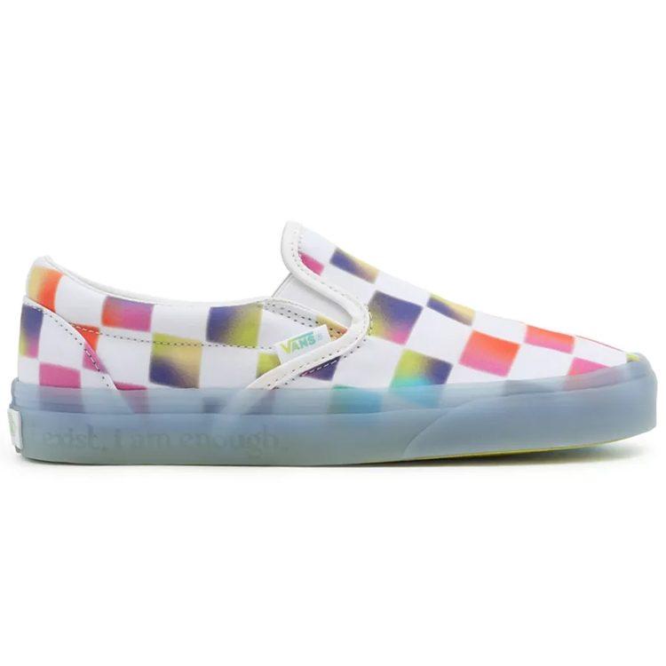 Slip-On Classic Vans 'Cultivate Care' VN000XG88MC
