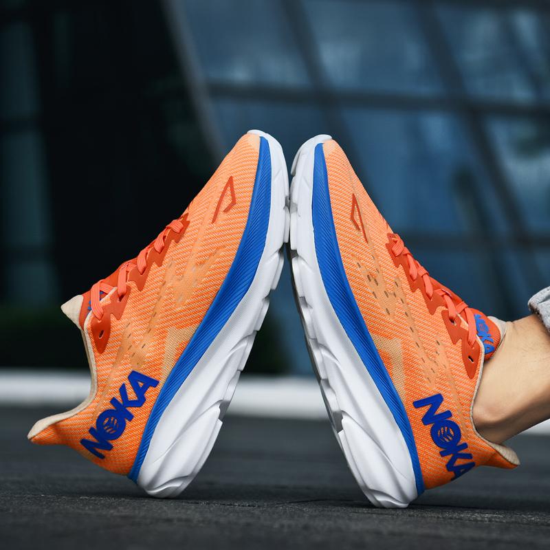 Men Running Shoes Lace Up Outdoor Triple White Black Sports Women Sneakers Fashion Trainers Shoes Men Fast Shipping