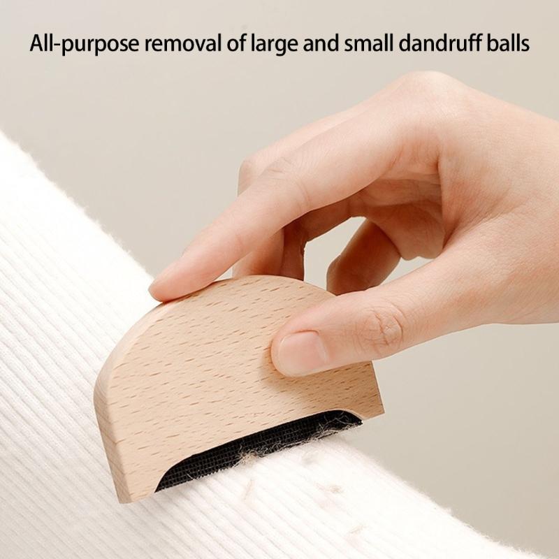 2Pcs Wooden Sweater Clothes Shaver Fabric Clothes Sweater Lint Removers Manual Portable Wooden Lint Trimmer Comb Shaver