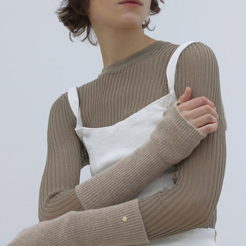 

UNDERCONTROL STUDIO ВЫСОКАЯ ГРЕЛКА / КАШЕМИР / d ЛЁН FREE