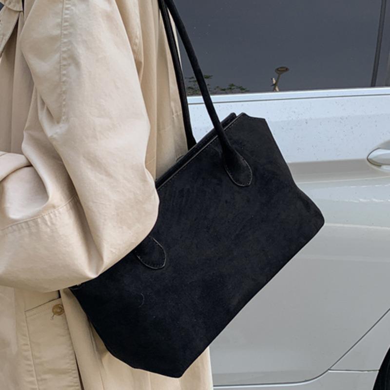 Retro Large-capacity Armpit Bag, Autumn New Fashion Women's Bag, High-value Tote Bag, Commuter Shoulder Bag.