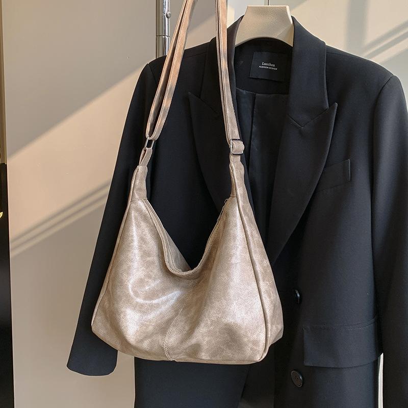 

Ретро міська сумка великої місткості жіноча зима 2024 нова проста модна сумка через плече проста сумка-посланник хакі