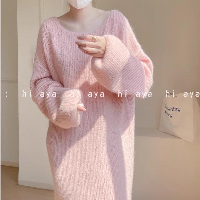 Elegant Knitted Mid-Length Dress for Women - Autumn/Winter Style, Knee-Length, Loose Sweater Design.