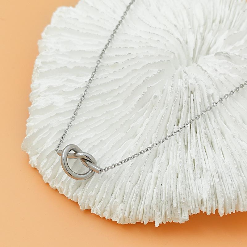 

Ожерелье-подвеска «Двойное переплетенное сердце» - Простой модный стиль из титановой стали