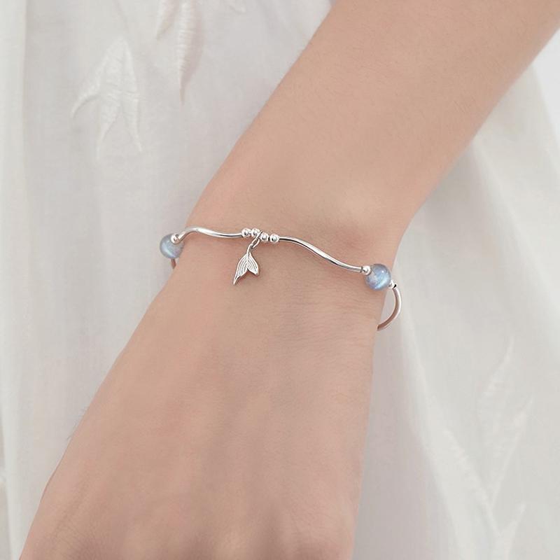 ANENJERY Moonstone Mermaid Tail Bracelet Ins Niche Design Female Friends Imitation Pearl Bracelet Accessories Wholesale
