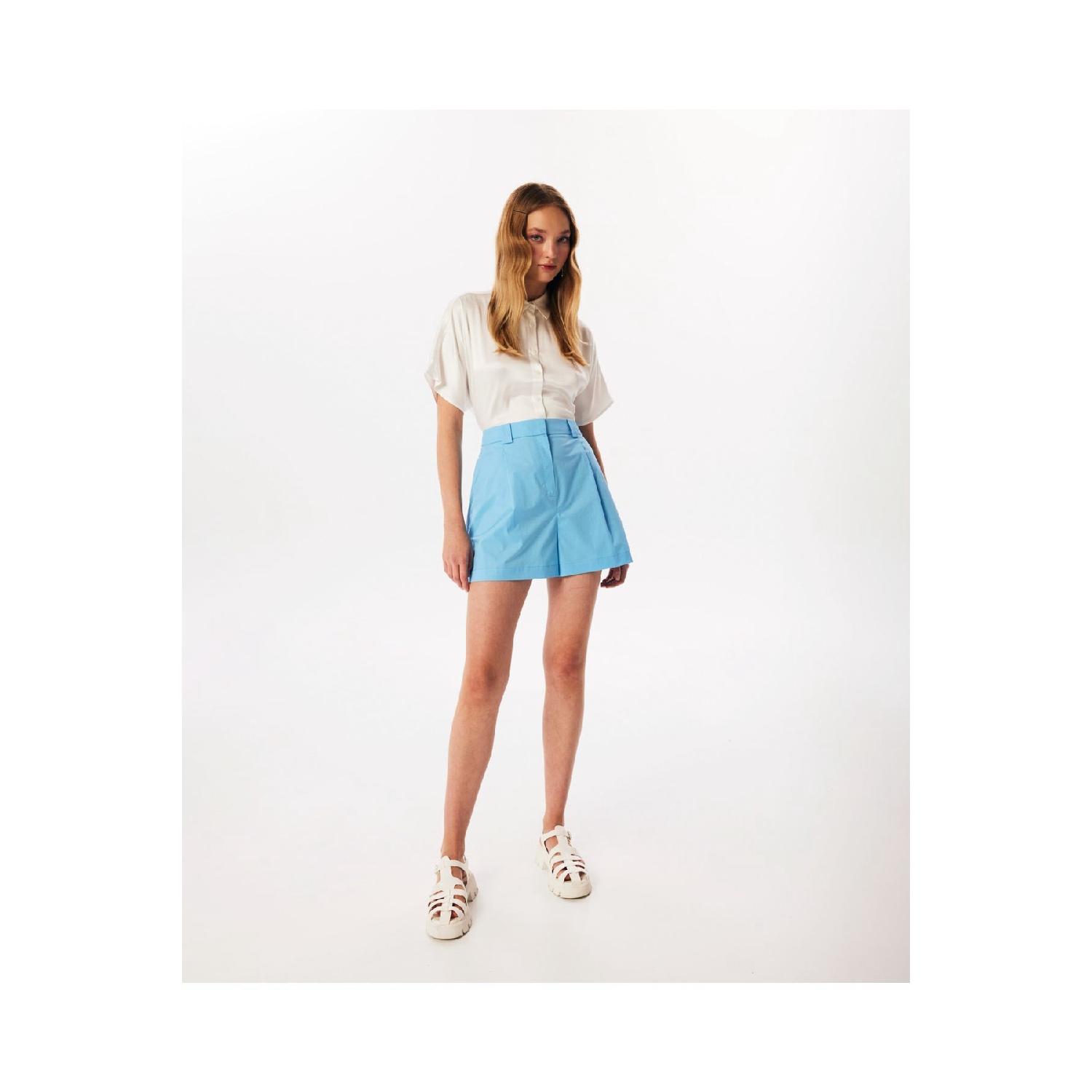 

Шорты с карманами