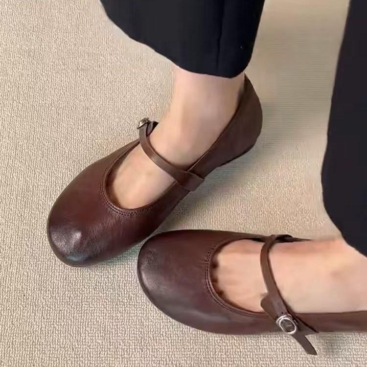 

Sheepskin version~ Minimalist style round head leather Mary Jane shoes women s retro word belt flat bottom comfortable versatile small single shoes 40