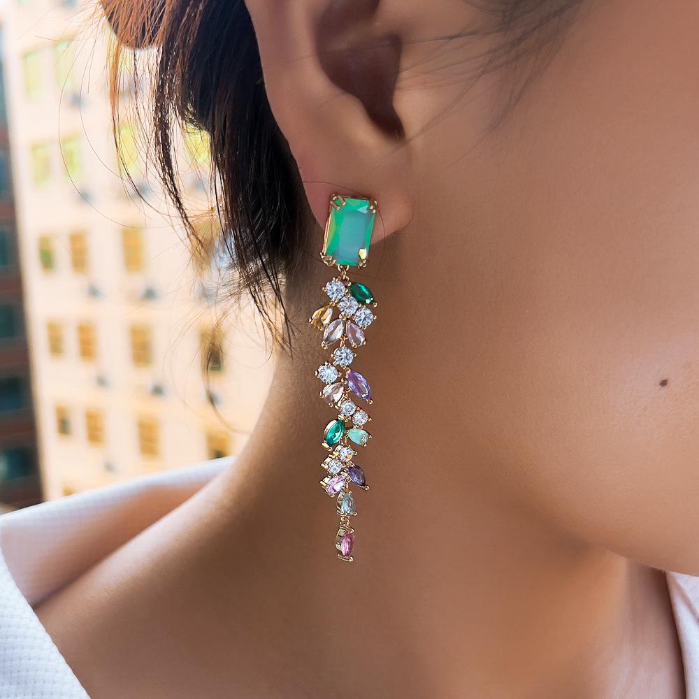 Needle Light Luxury Flash Diamond Wheat Ear Fringed Earrings French Court Style Atmosphere Zircon Long Leaf Ear Jewelry