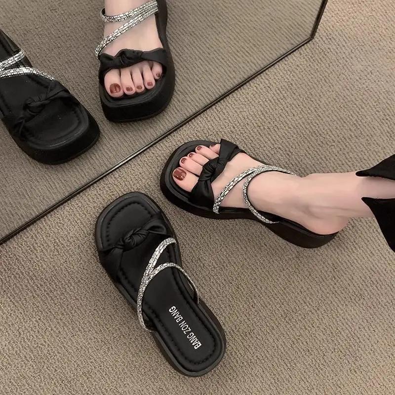 Fashion Sandals Open Toe Outside Low Price Shoes for Women Designer Luxury Woman Slippers 2025 Trend Wholesale Pvc Non Slip Vip Slides