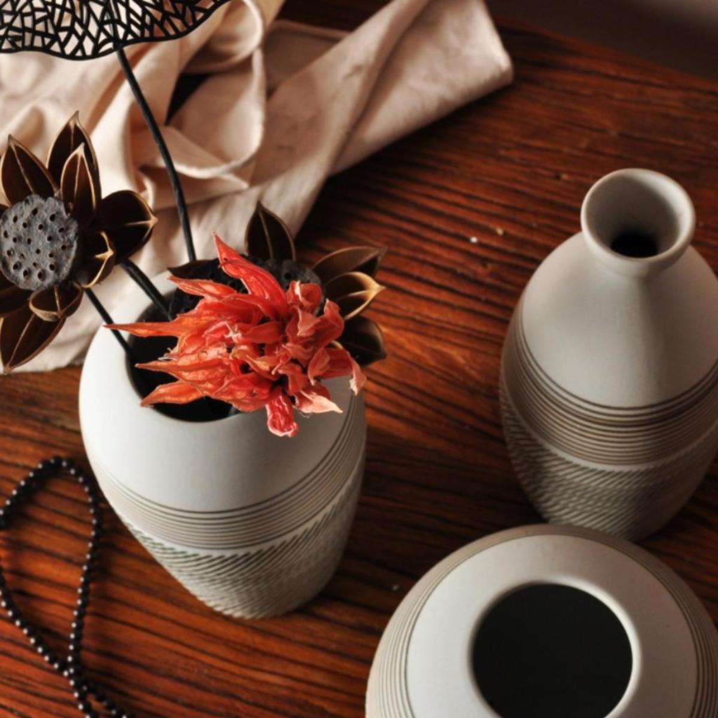 Hand-Carved Chinese Zen Ceramic Vase for Dried Flowers - Home Decor