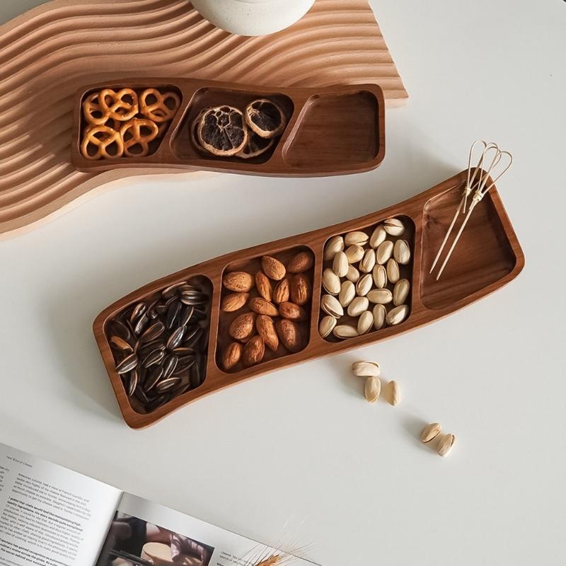 Multiple Compartment Storage Tray Made of Bamboos for Snacks Organization Prevents Flavor Mixing Stylish Irregular Color Pattern