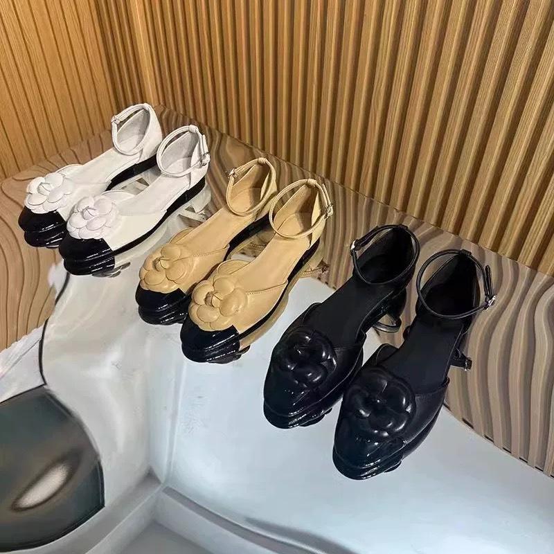 Xiaoxiangfeng Camellia Hollow Sandals Women's 2025 New Mary Jane Soft Leather Color Matching Flats with Single Shoes