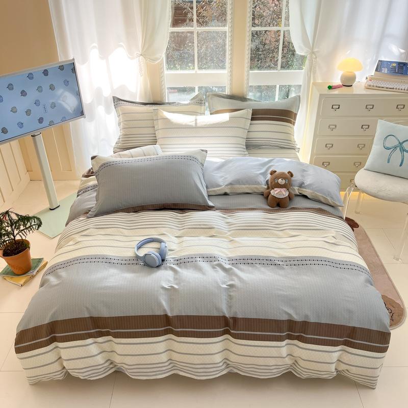 100% Cotton Bed Four-piece Set Skin-friendly Breathable Quilt Cover Bed Sheet Pillowcase Set Pastoral Small Flower