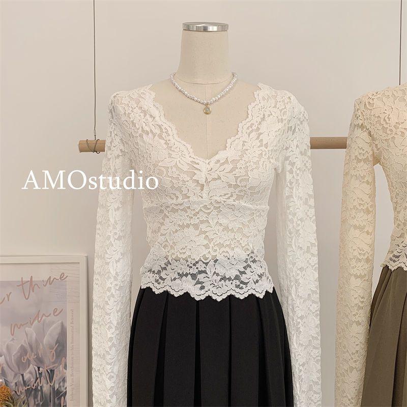 

Lace Bottoming Women s New Autumn and Winter V-neck Sexy Mesh Inner Layer with Western High-end Pure Lust Top S білий