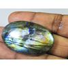 103 Cts. Volný přírodní drahokam labradoritu s oválným multi kabošonem 29X48X09 MM SK-1305