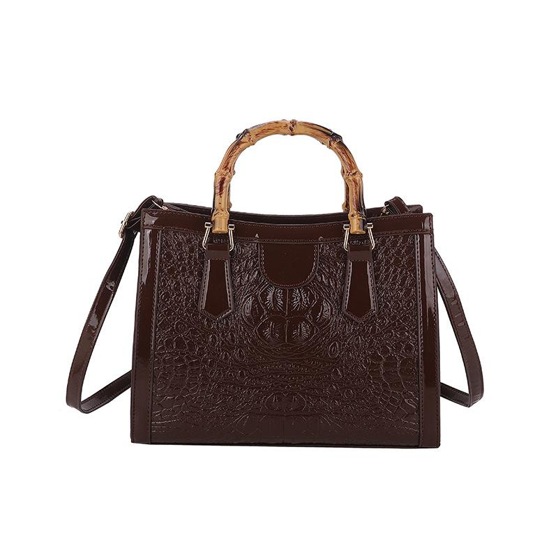 2023 Cross Border New Tote Bag Women's Bag Foreign Trade Leisure Large Capacity Crocodile Pattern Bag Women's Bamboo Handbag